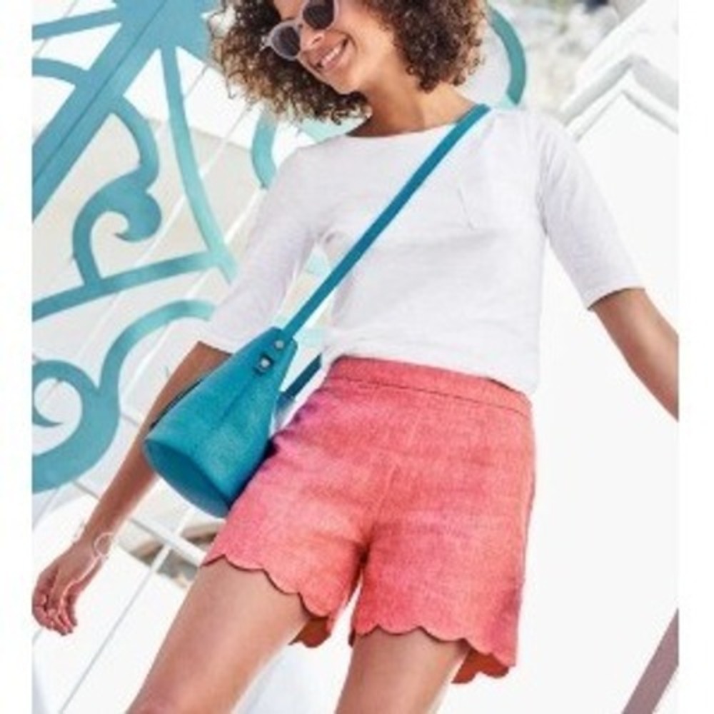BODEN Miranda Scalloped Heather Red 100% Linen Side Zipper Shorts Size 6 | EUC